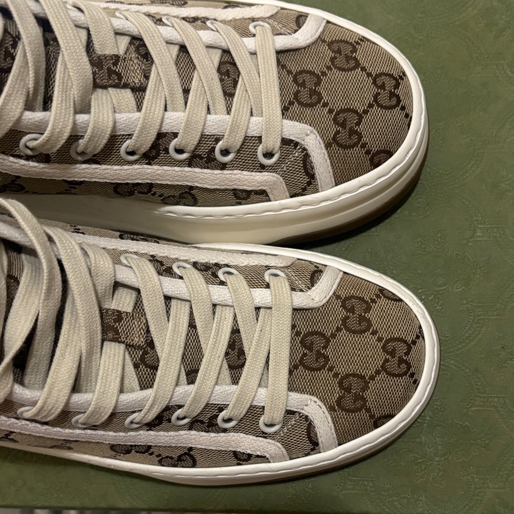 Gucci Beige Monogram High-Top Sneakers with Cream Accents - Picture 4 of 9